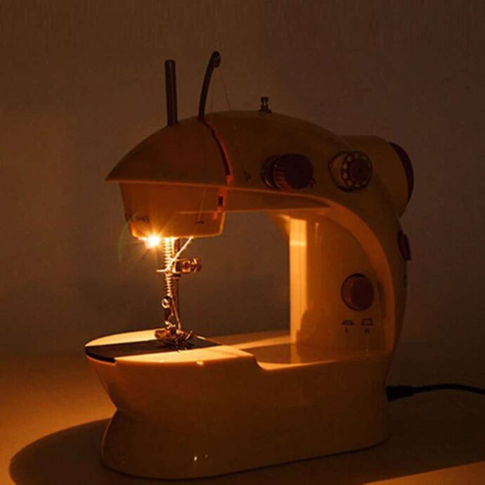 ⁦Mini Machine A Coudre Avec Table⁩ - الصورة ⁦6⁩
